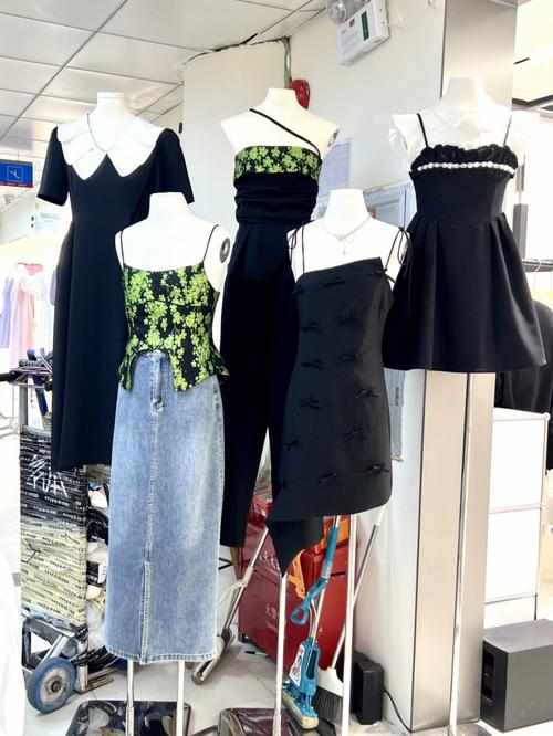 廣州十三行服裝批發(fā)市場高檔簡約風