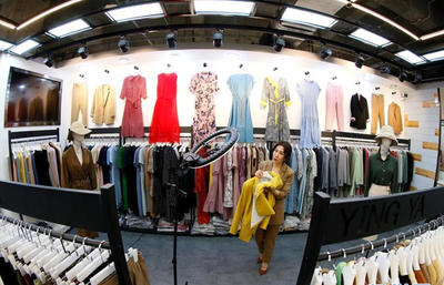 中國服裝第一街杭州四季青現直播禁令 服飾批發市場何以決裂直播