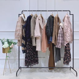 以天馬行空的想象力,打破固有時尚理論 設計品牌女裝折扣衣世界批發(fā)