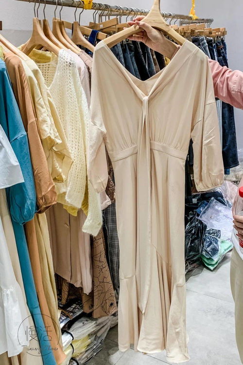 廣州服裝批發(fā)市場又清倉,100元拿下3件,最遲9號結(jié)束,撿寶要快點